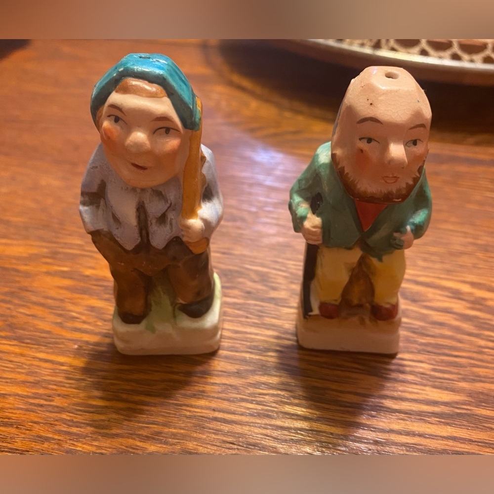 Salt & Pepper Shakers